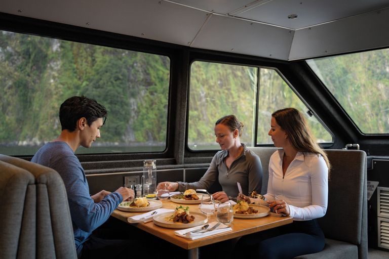 Dining 5, Waitai Lodge - Fiordland Escape, Southland