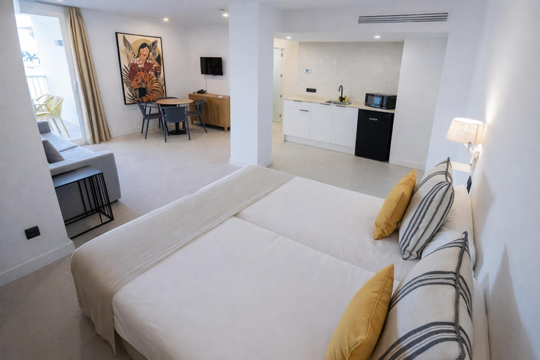 Bedroom 3, Vistasol Apartments, Baleares