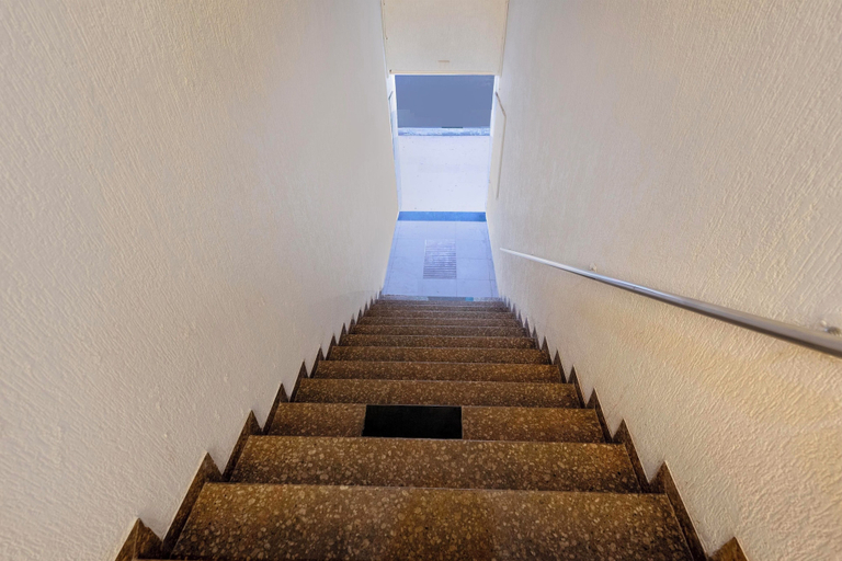 Staircase 5, Itsy Hotels Prime Unity, Ahmadabad