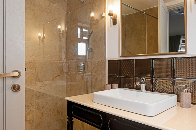 Bathroom 5, ELIVAAS Panache 3 BHK Pvt Pool Villa, North Goa