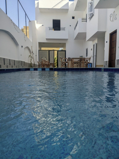 Pool 4, NOOR SEEN HOUSE, Luxor