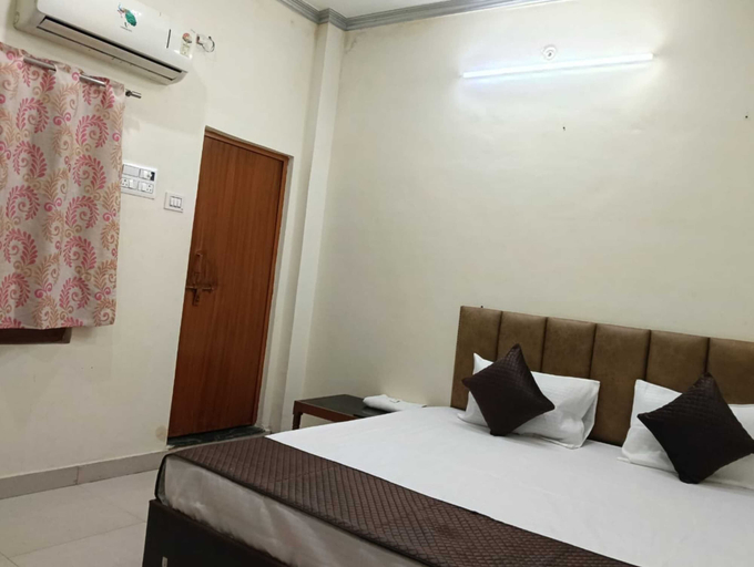 Bedroom 4, Balaji Guest House, Varanasi