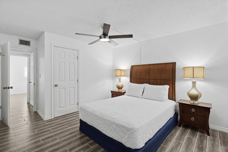 Room 3, Le Atlantico 25, Volusia