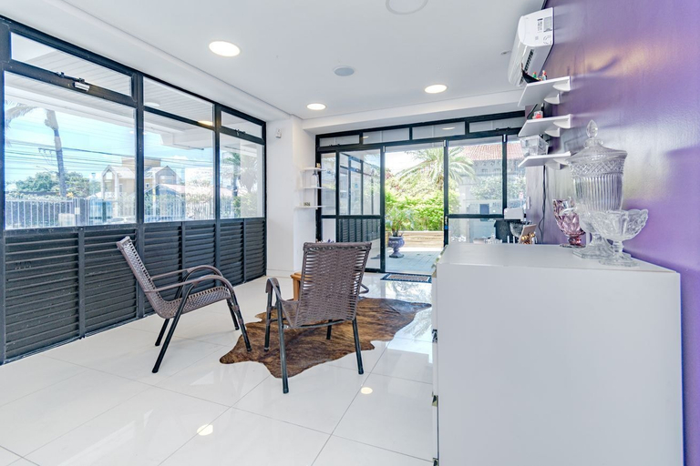 Room 2, Apto Pet Friendly a 350m da Praia de Canasvieiras, Florianopolis