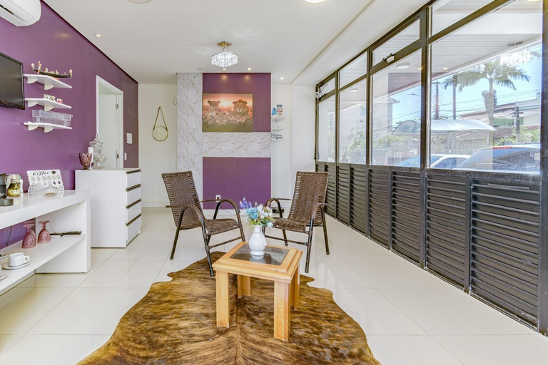 Room 4, Apto Pet Friendly a 350m da Praia de Canasvieiras, Florianopolis