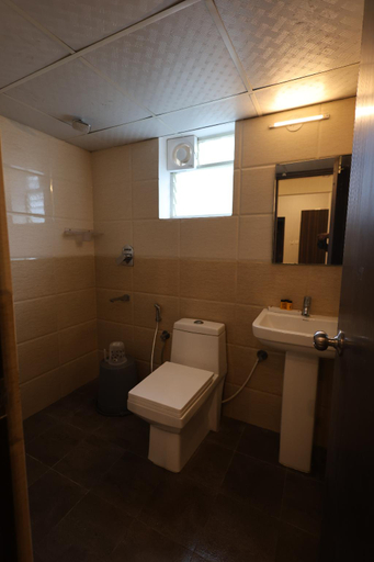 Bathroom 4, Harvey's Hotels - Brookfield, Bangalore