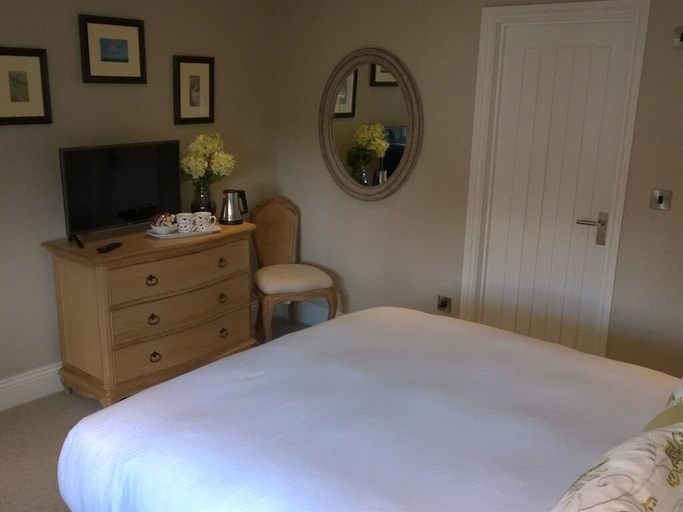 Bedroom 2, The Dragon, Derbyshire