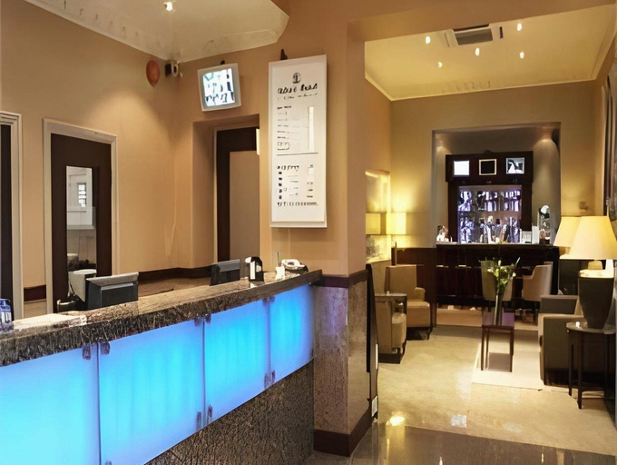 Food & Drinks 5, Sidney Hotel London-Victoria, London