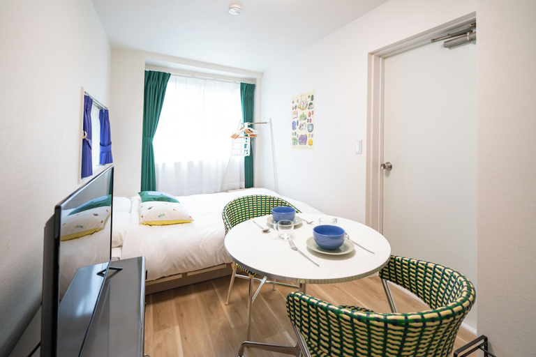 Room 2, Yamamoto Building by Tranova, Minato