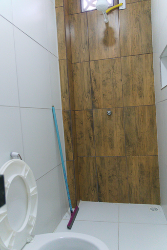 Bathroom 4, Pousada Vasconcelos Tiangua, Tianguá