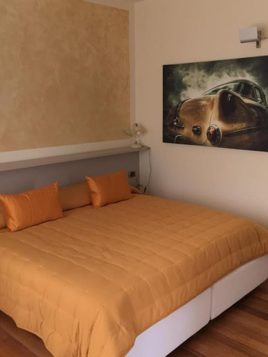 Room 5, Giardino Segreto Apartments, Verona