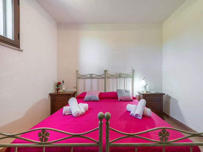 Bedroom 4, A cozy apartment surrounded by the nature, Nuoro