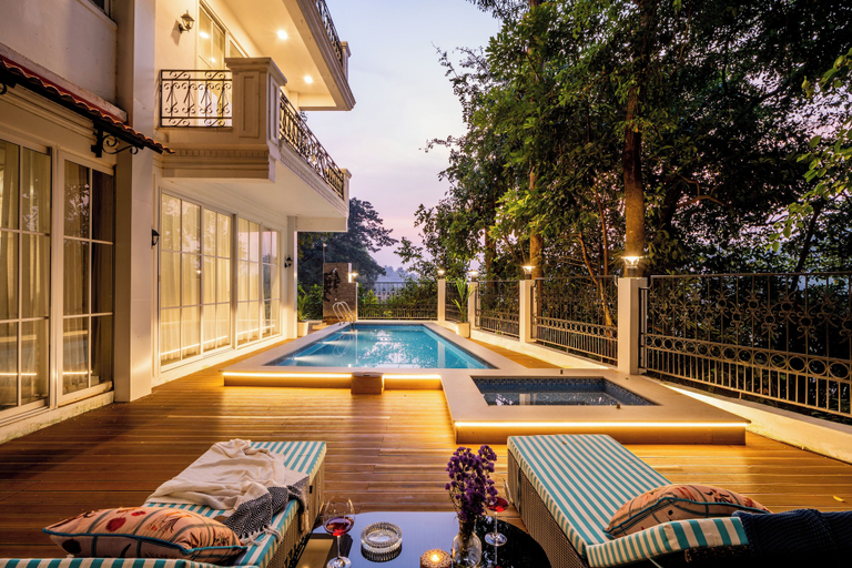 Pool 4, ELIVAAS Prive Suntuarios Casa Ivy 4 BHK, North Goa