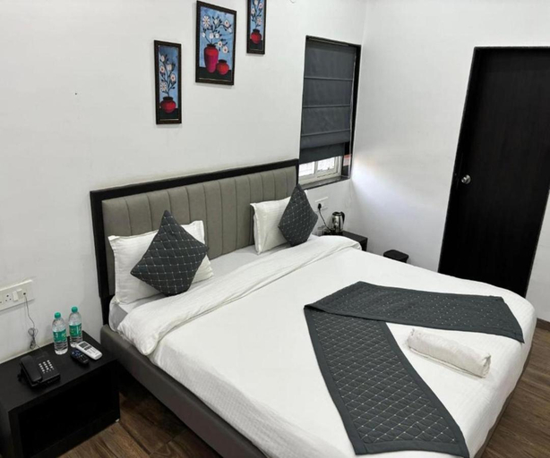 Bedroom 3, Sunny Executive, Satara
