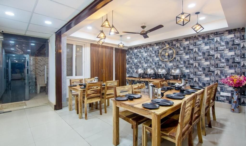 Food & Drinks 4, Hotel Fortune Home, Gautam Buddha Nagar