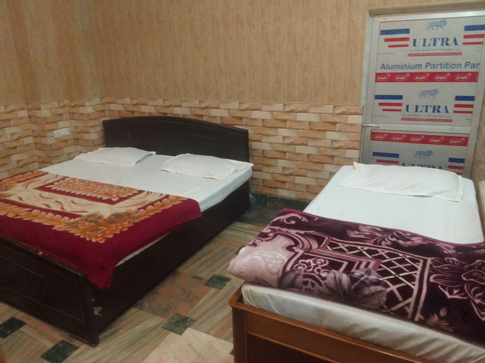 Room 4, Maa Annapurna grand guests house, Varanasi