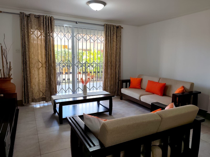 Living area 3, Praslin Island Breeze