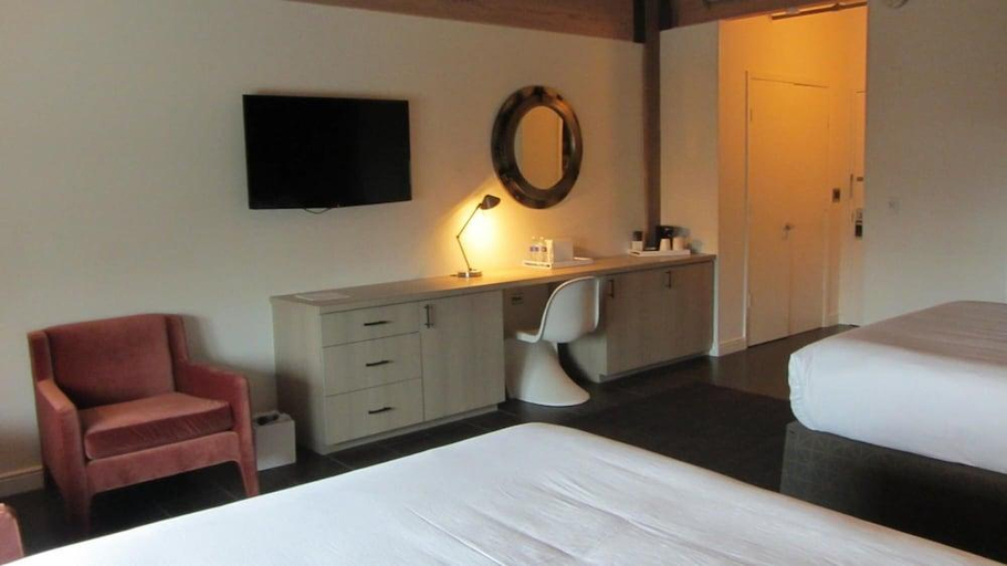 Bedroom 3, Harbor House Hotel and Marina at Pier 21, Galveston