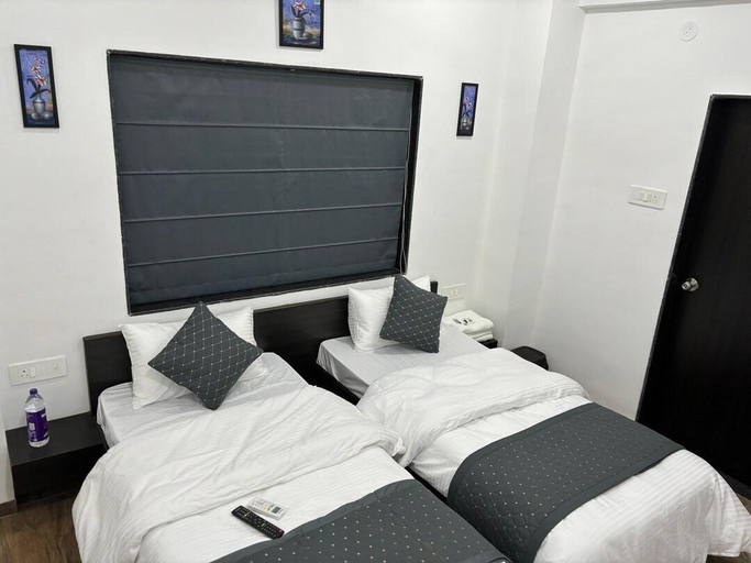 Bedroom 4, Sunny Executive, Satara