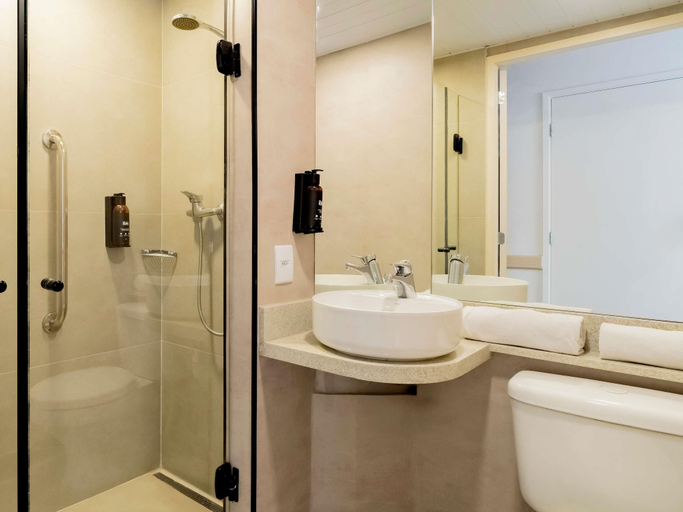 Bathroom 4, ibis budget Sao Paulo Paulista , São Paulo