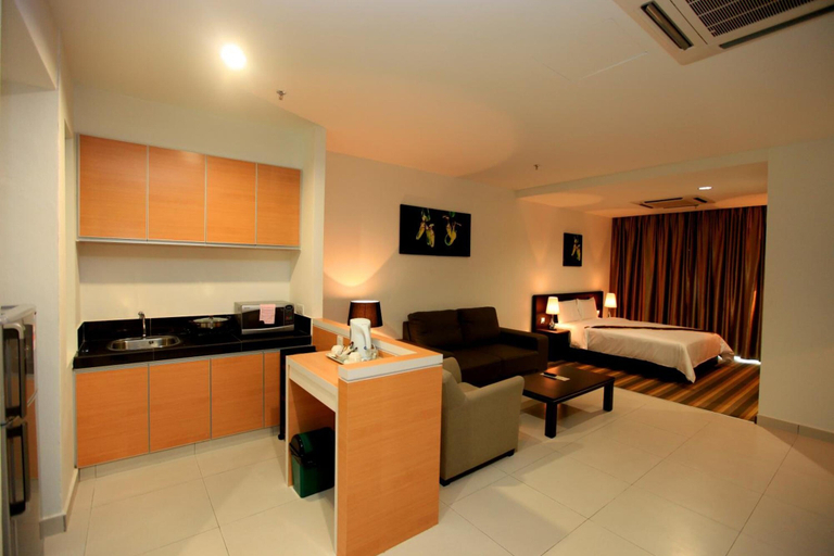 Bedroom 3, Merdeka Suites Hotel, Miri