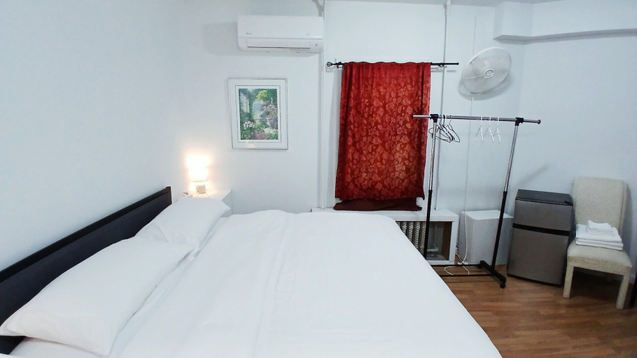 Bedroom 2, The Williams Center, New London