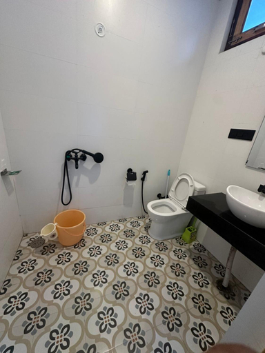 Bathroom 2, Vista Hostel Jeolikote, Nainital, Nainital