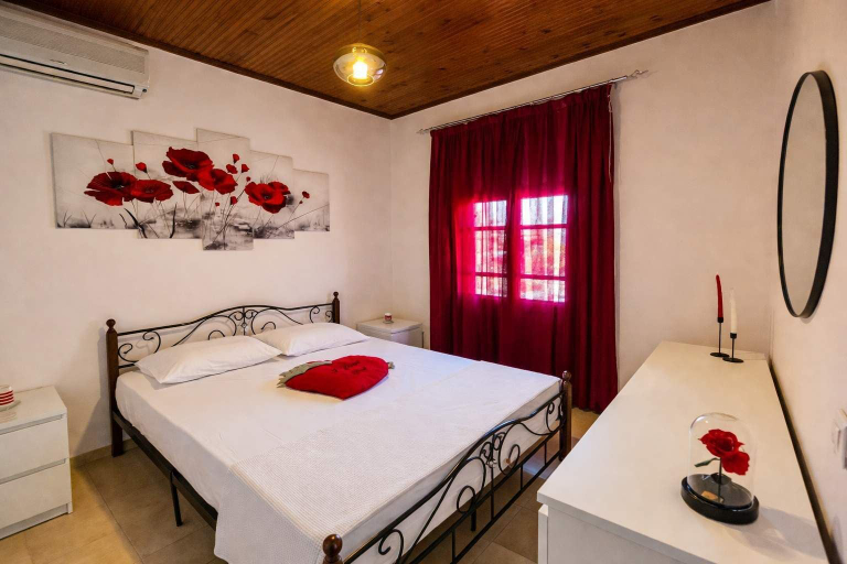 Room 4, Saltos Apartment 2 - Pool Garden Getaway, Central Macedonia