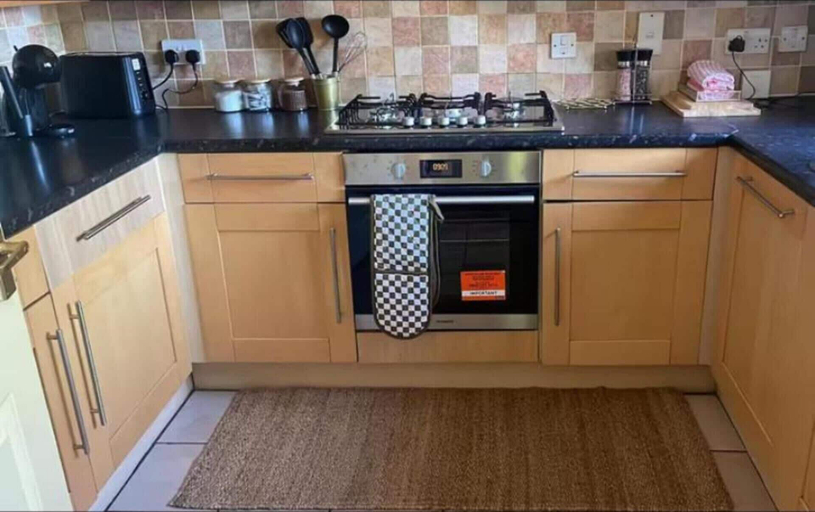 Private kitchen, Kent Retreat Book Today and Relax, Kent