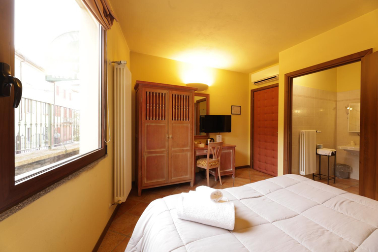 Bedroom 2, HOTEL LOCANDA DELL'OCA BIANCA, Como