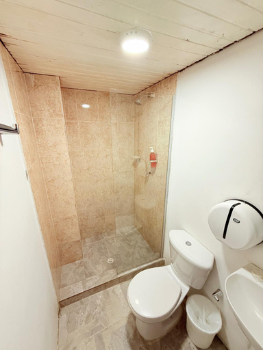 Bathroom 5, Hotel Toledo FL, Cartagena de Indias