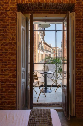 Room 3, 7 Matices, Madrid