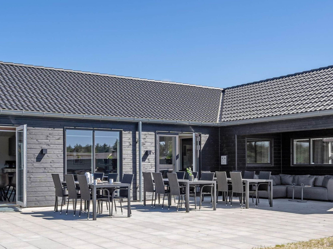 Outdoor dining, 5 Star Holiday Home in Idestrup, Guldborgsund