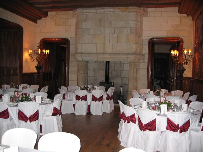 Food & Drinks 5, Chateau de Busset, Allier