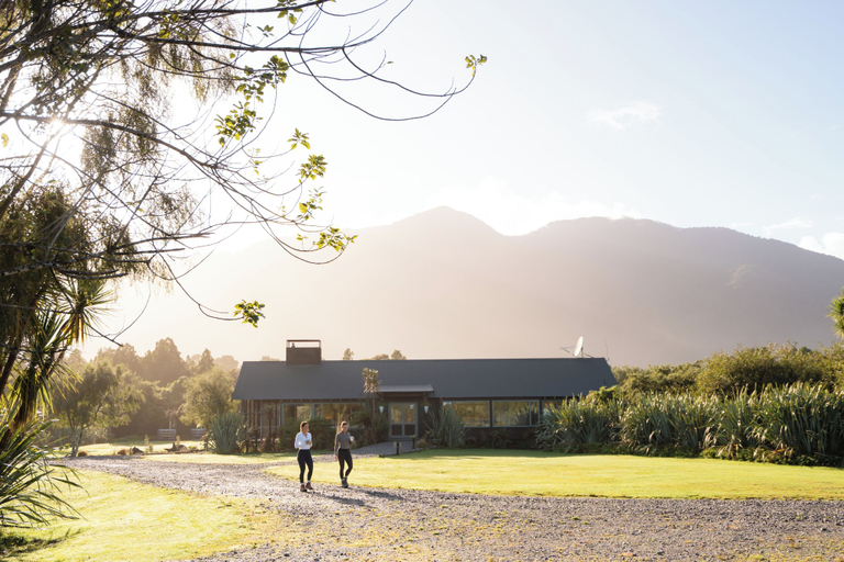 Garden, Waitai Lodge - Fiordland Escape, Southland