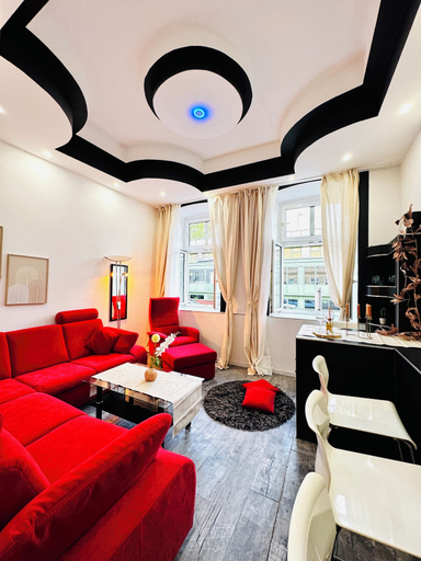 Living area 3, Cozy 1BR With Living Room Long Stay AKH, Wien