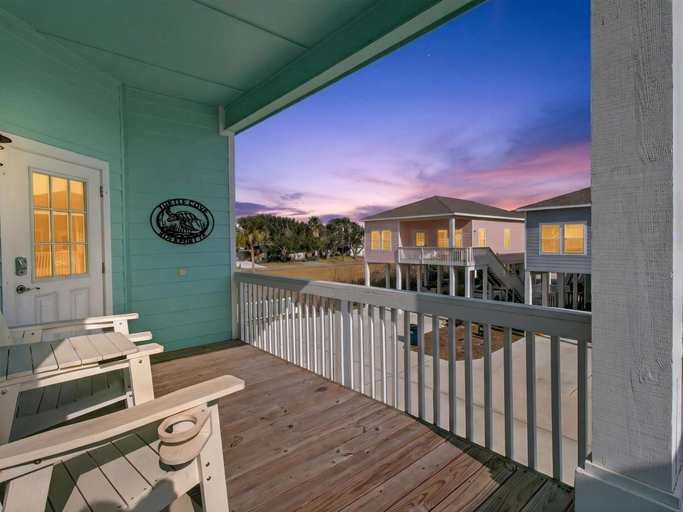 Terrace/patio 5, Turtle Cove 3 Bedroom Home by RedAwning, Aransas