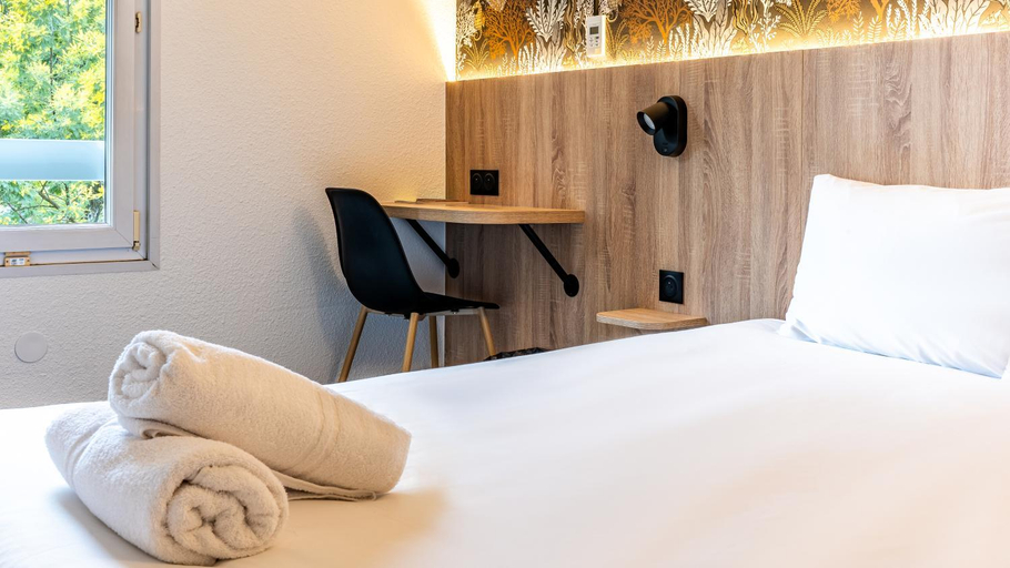Bedroom 3, Kyriad ECO - Anglet Cote Basque, Pyrénées-Atlantiques