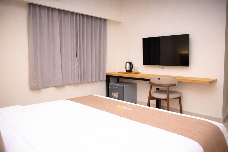 Room 4, City Crown Hotel, Ilala