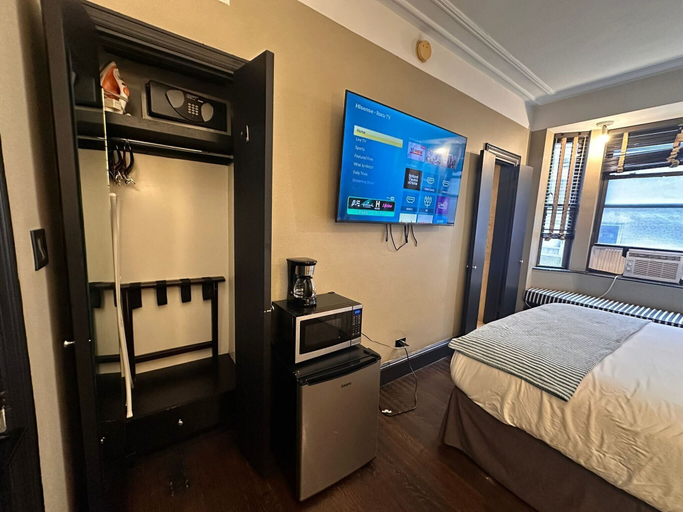 Room 1, The Wall Street Exchange District, New York