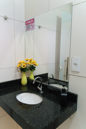 Bathroom 5, Pousada Vasconcelos Tiangua, Tianguá