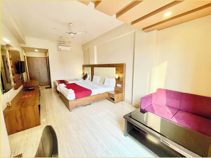 Room 5, Hotel Rudraksh Inn Varanasi, Varanasi