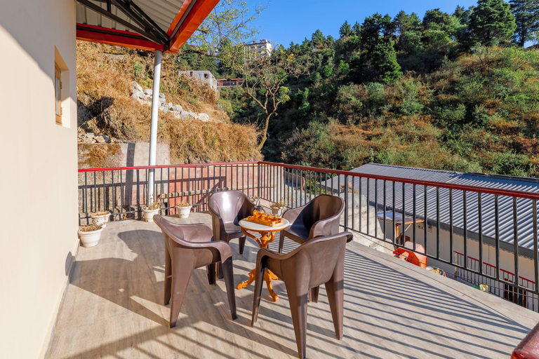 Outdoor dining 4, Alaya Stays Vyasa Duplex With Views, Dehradun