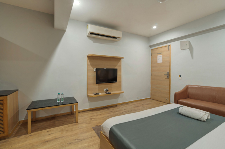 Bedroom 5, Hotel Berlin, Gandhinagar