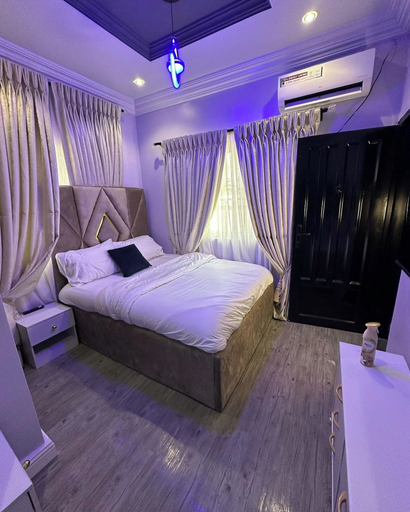 Room 2, Jezberry Hotel, Bwari