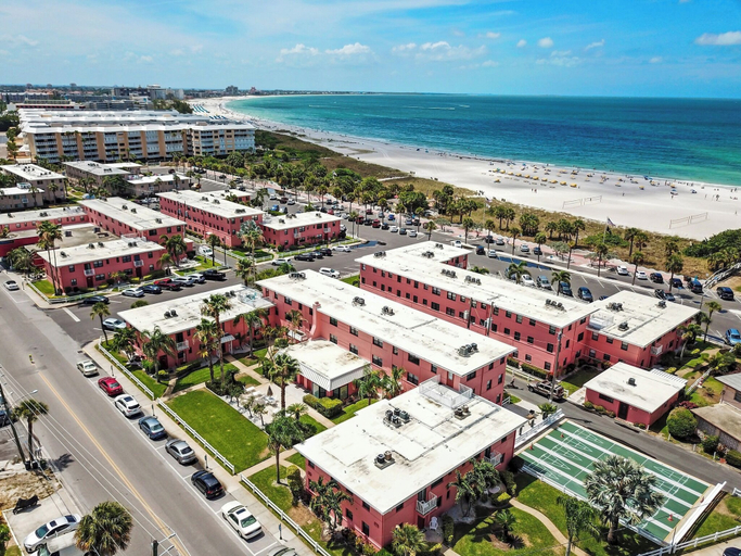 Others 1, Gulf Winds Beach Resort, Pinellas