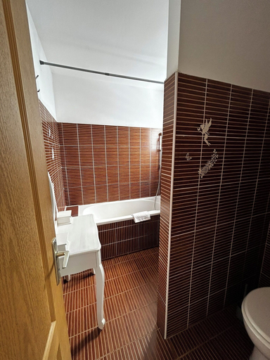 Bathroom 4, Hôtel le Soleil Couchant, Saint-Pierre