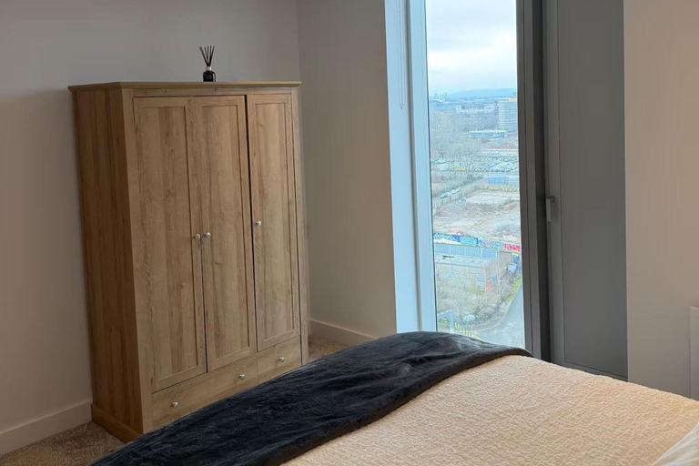 Room 4, Modern City Apartment in Manchester, Manchester