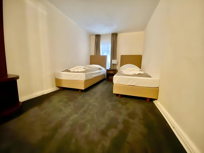 Bedroom 3, Hotel Bellevue am Kurfürstendamm, Berlin