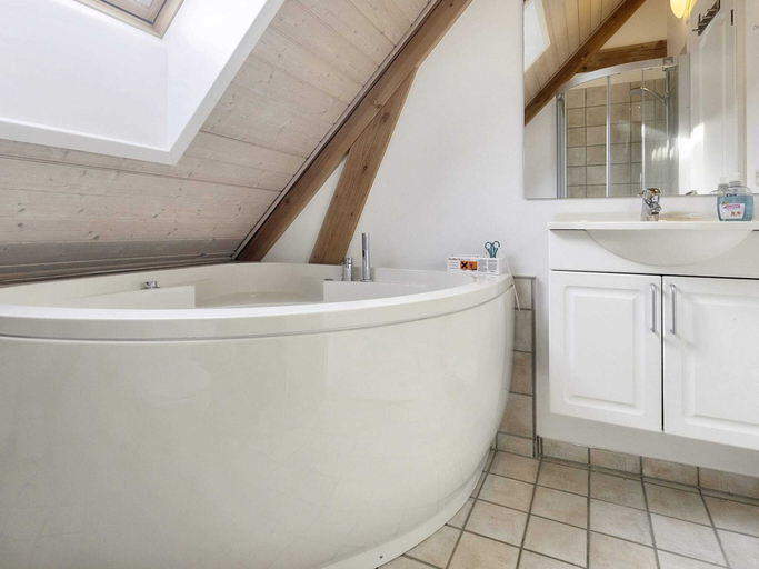 Bathroom 3, 4 Person Holiday Home in Blavand, Varde